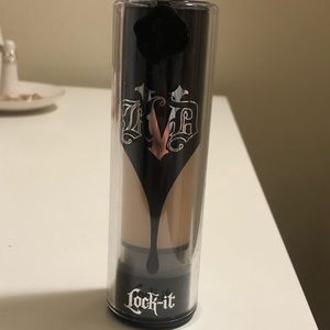 Kat Von D Lock-It Foundation